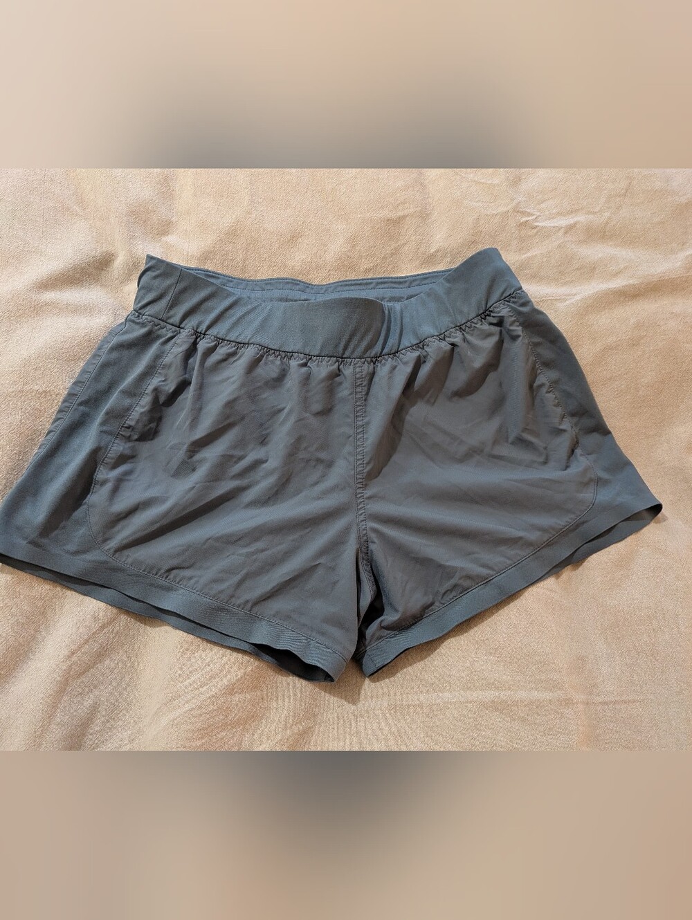 Athleta Women's Athletic Shorts - Slate Gray